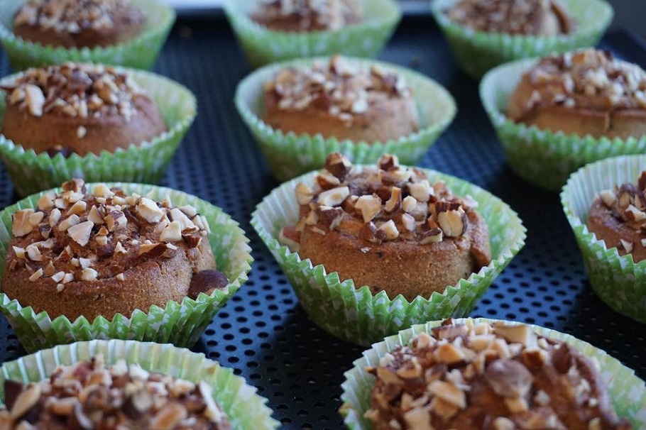 Njutbara nybakade glutenfria kanelbullar helt enligt Paleo