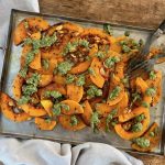 Ugnsrostad butternut med salvia och rosmarinpesto